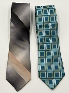 Lot of 2 Murano Men’s Designer Neck Ties Gray Stripe & Blue Geometric